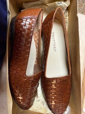 Trotters Woven Leather Slip-On Flats - Cognac Brown